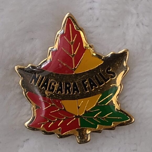 Niagara Falls Souvenir Maple Leaf Enamel Lapel Pin Red Yellow Green - Picture 2 of 5
